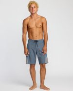 Straddie Airlite 20" Boardshorts - Steel Blue - Image 5