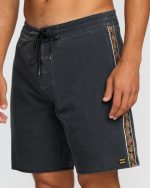 Wategos Lo Tide 19" Boardshorts - Phantom - Image 8