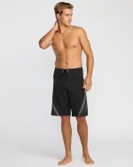 Fluid 2K Pro Performance 21" Boardshorts - Stealth - Image 6