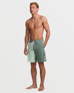 Sunshine Lo Tide 19" Boardshorts - Green Tea - Image 6