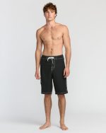 Bracket Pro 21" Boardshorts - Black - Image 5