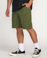 Crossfire Submersible 21" Hybrid Shorts - Olive - Image 6