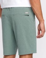 Crossfire Submersible 19" Hybrid Shorts - Green Ash - Image 5