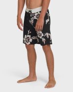 Sundays Pro 19" Boardshorts - Black - Image 3