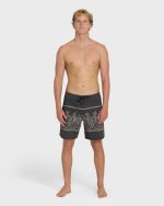 73 Pro 18" Boardshorts - Black - Image 4