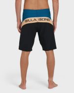 Straddie Pro Hi 20" Boardshorts - Tropical Teal - Image 2