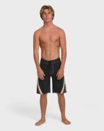 Fluid 2K Pro Performance 21" Boardshorts - Black - Image 4