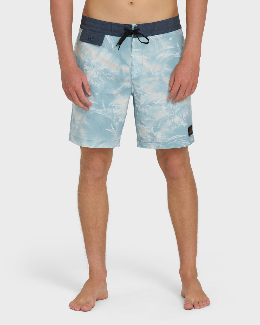BL000578M_FOG1_OM-F.jpg True North Garage Lo Tide 18" Boardshorts - Blue Fog - Image 1