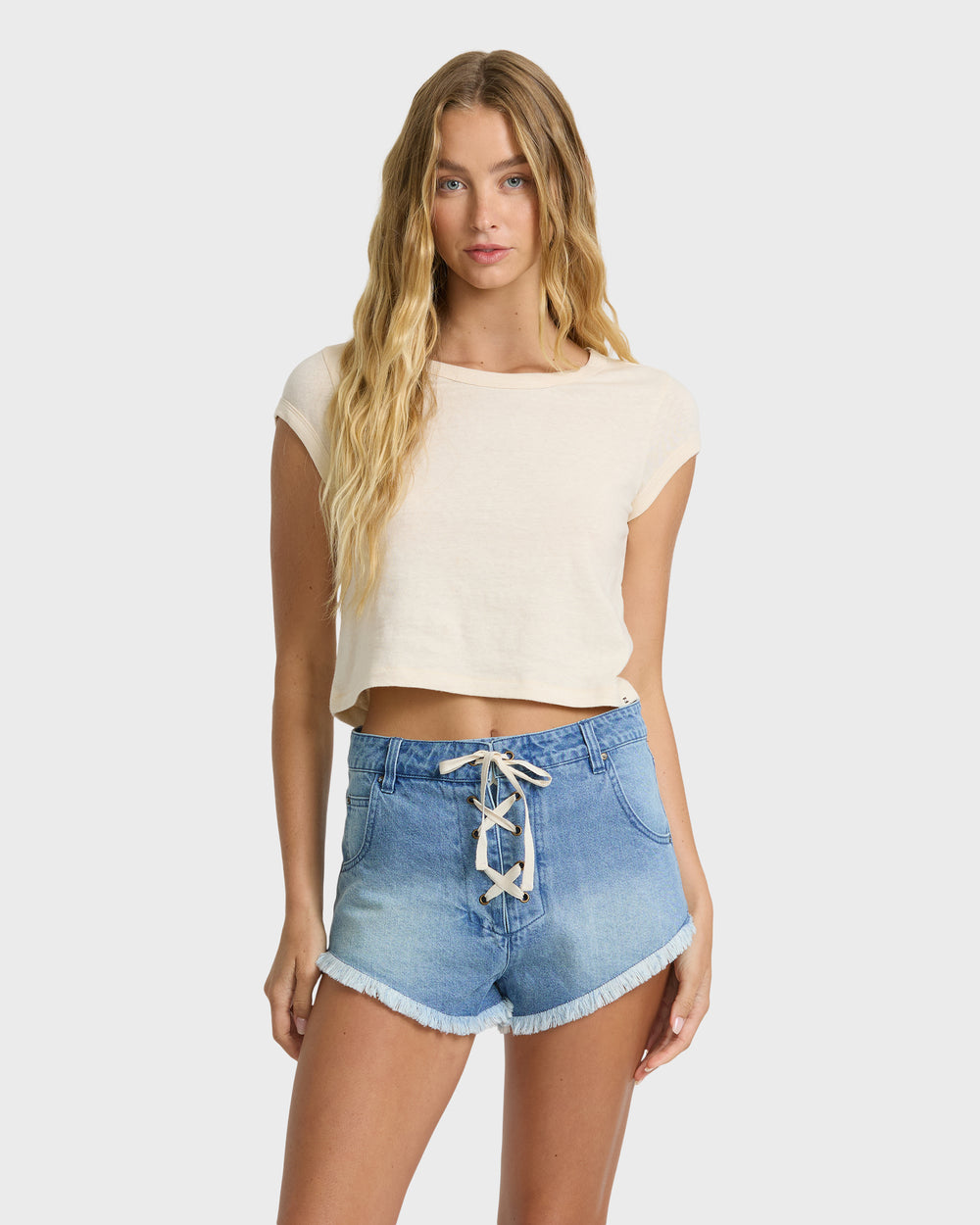 BL000779W_BGJW_OM-F.jpg Beach Dreamin Denim Shorts - Faded Indigo Fray - Image 1