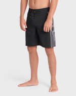 New Wave Pro 19" Boardshorts - Black - Image 5