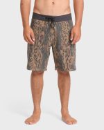 Sundays Pro 19" Boardshorts - Khaki
