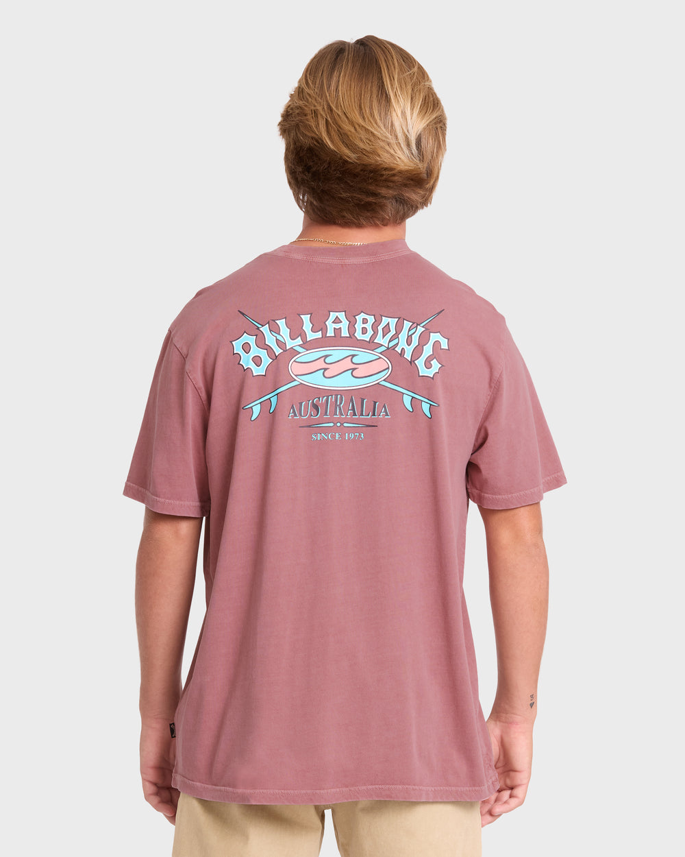 BL001984M_RDA_OM-B.jpg Heritage Arch Wave Washed Premium Short Sleeve Cotton T-Shirt - Red Dahlia - Image 1